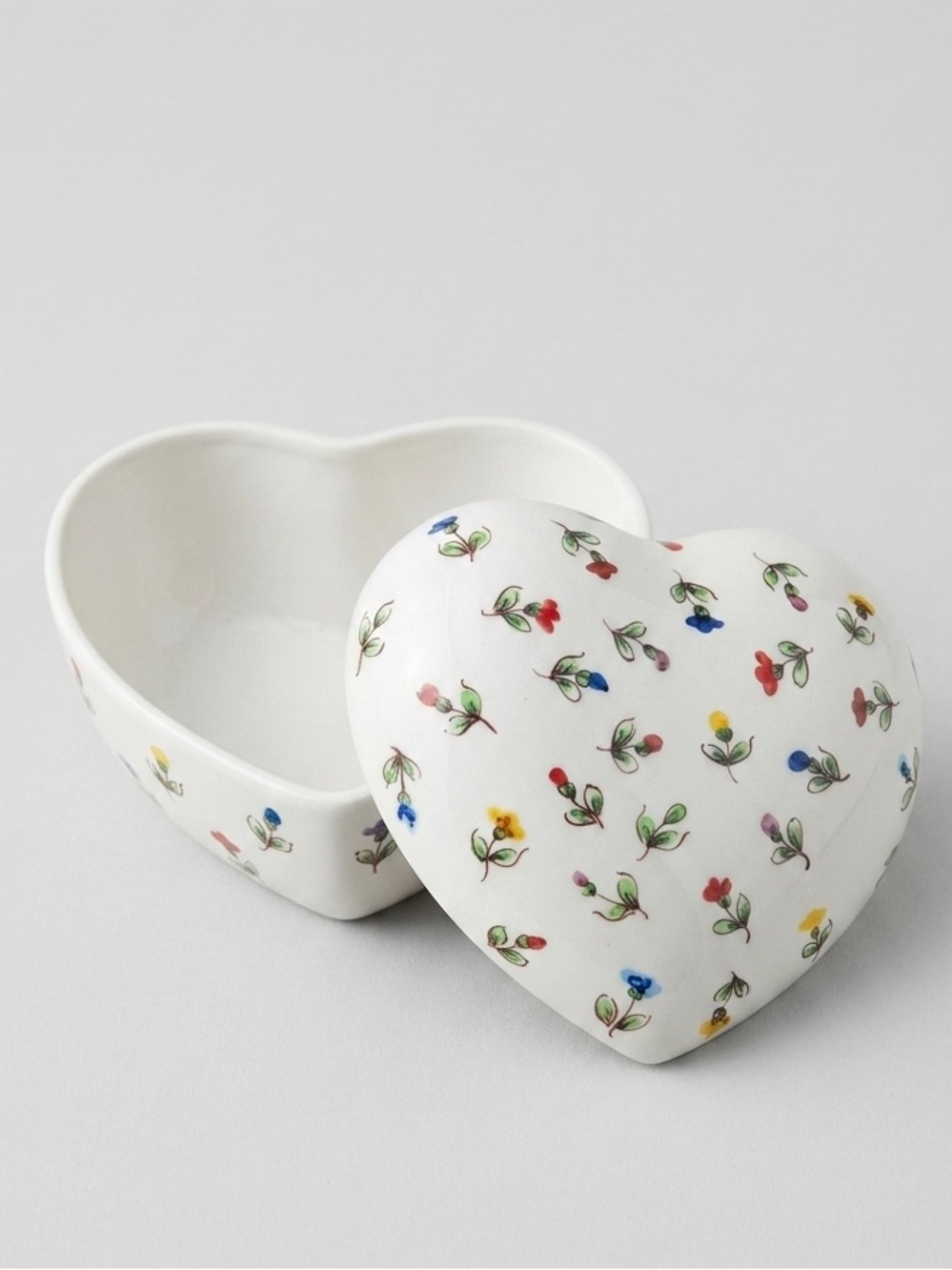 Estè Ceramiche Italy Hand Painted Heart Trinket Box Vintage Millefleurs Floral
